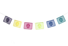 Cargar imagen en el visor de la galería, Tira de banderines tipo papel picado - calaverita
